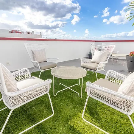 Apartamento Flatguest Viriato - Wifi - Ac - Terraza Compartida